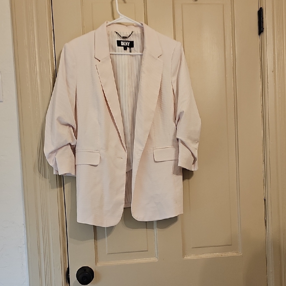 DKNY Soft Pink Textured Blazer - Picture 2 of 9